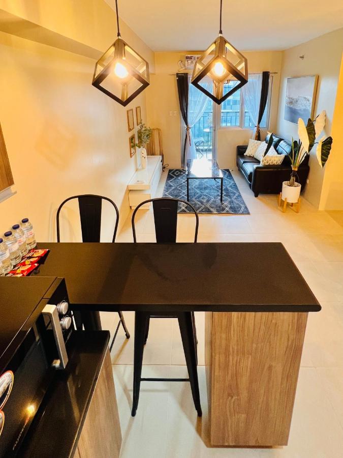 * *P Fantastic 2Br Option For 8 Daire Iloilo City Dış mekan fotoğraf