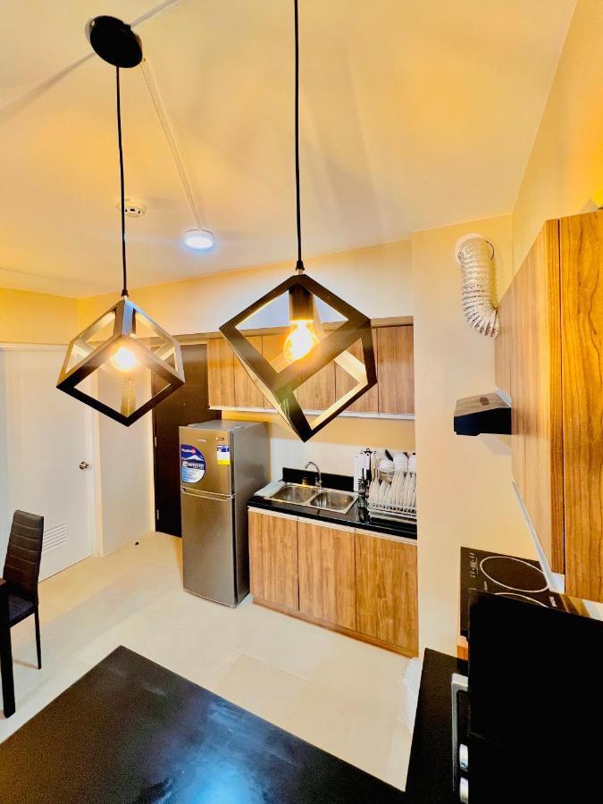 * *P Fantastic 2Br Option For 8 Daire Iloilo City Dış mekan fotoğraf