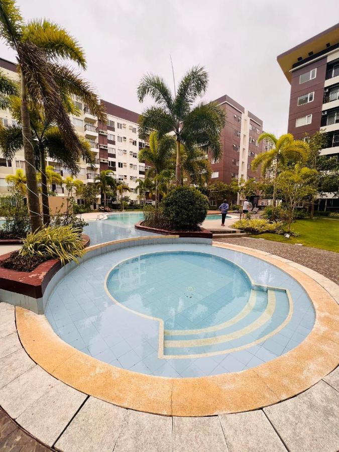 * *P Fantastic 2Br Option For 8 Daire Iloilo City Dış mekan fotoğraf