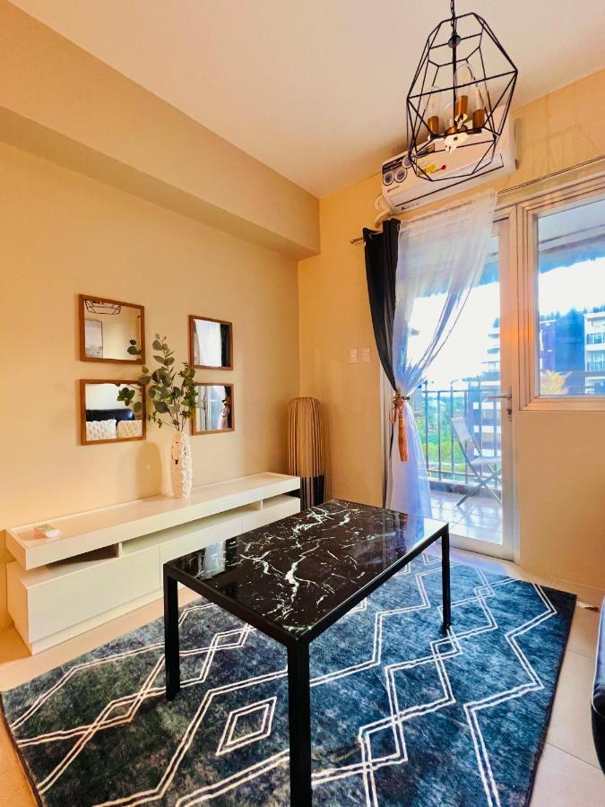 * *P Fantastic 2Br Option For 8 Daire Iloilo City Dış mekan fotoğraf